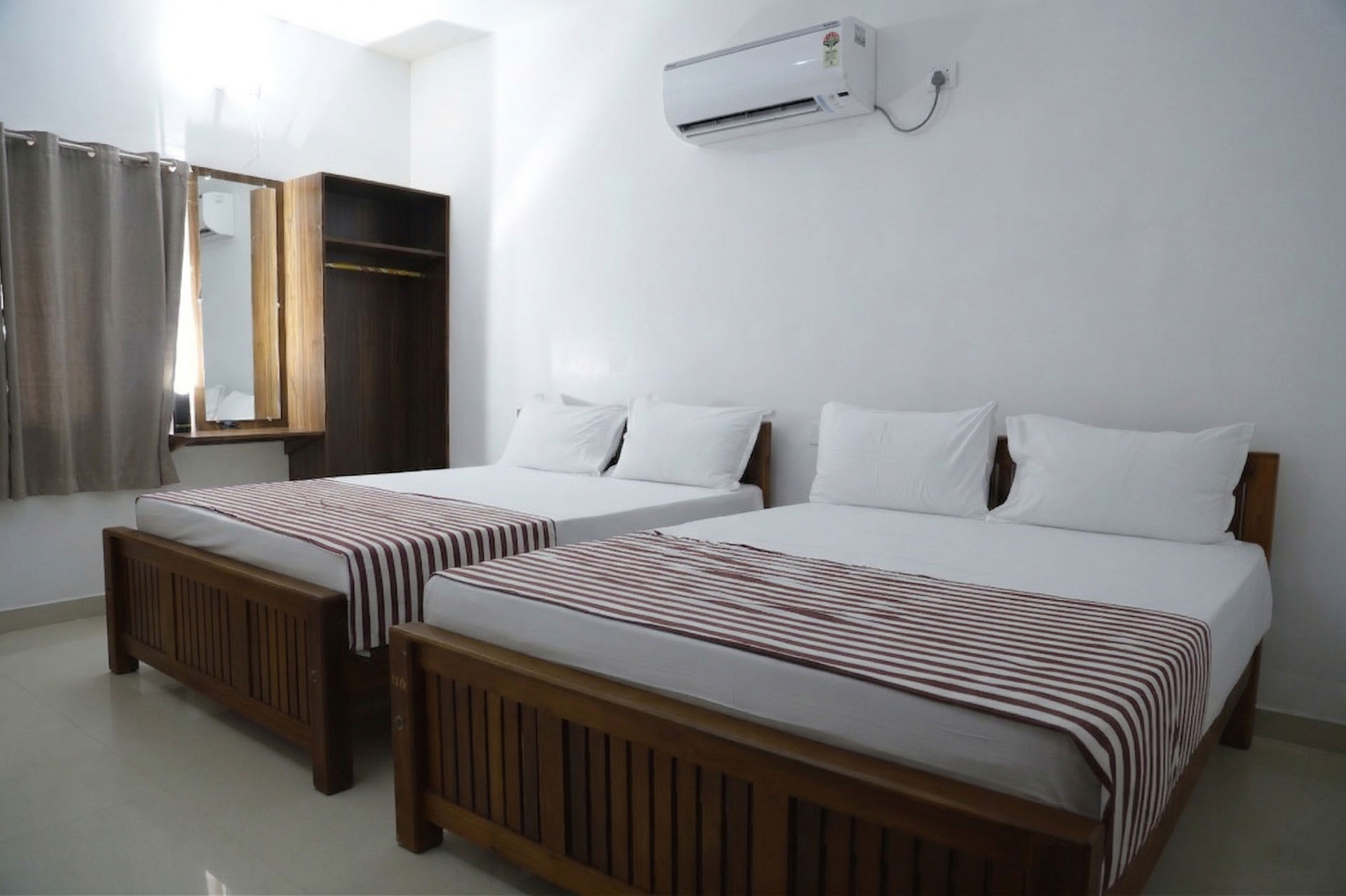 Deluxe AC Room
